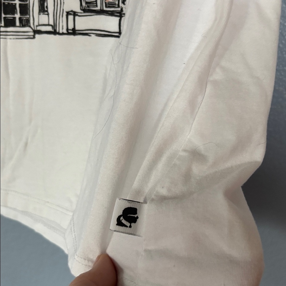 KARL LAGERFELD Love From Paris graphic t-shirt with sequins. Size large - Picture 5 of 7